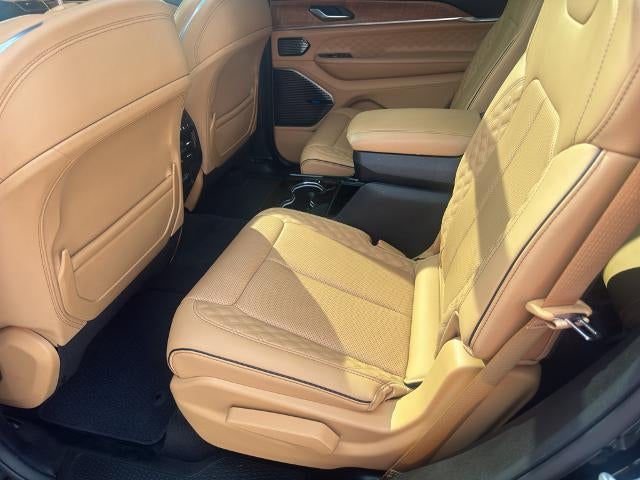 2022 Jeep Grand Cherokee L Summit Reserve