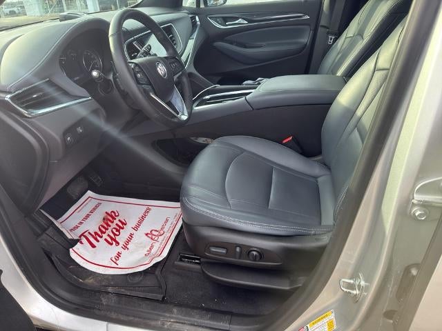 2022 Buick Enclave Essence