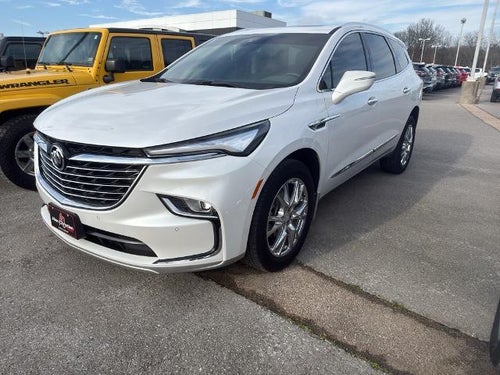 2022 Buick Enclave Essence