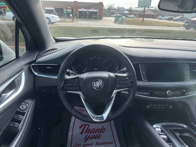 2022 Buick Enclave Essence